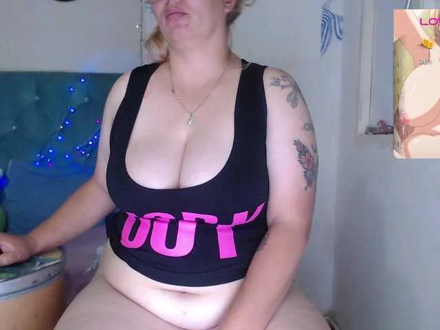 Live sex webcam photo for ValkiriaO #277479844
