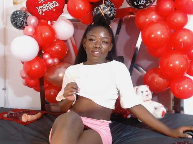 Live sex webcam photo for VallNahali #272416852