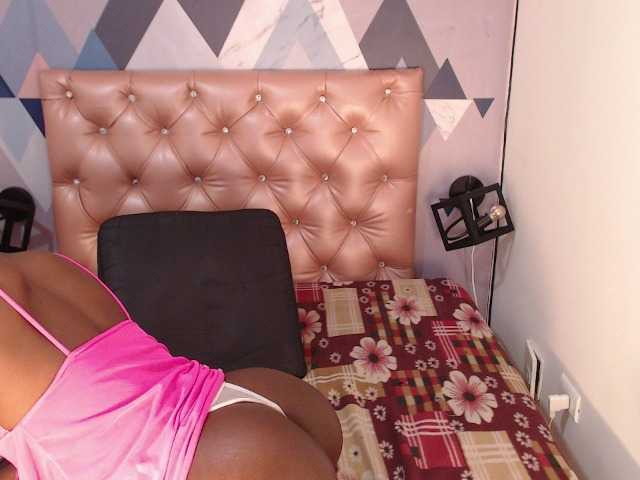 Live sex webcam photo for VallNahali #272489240