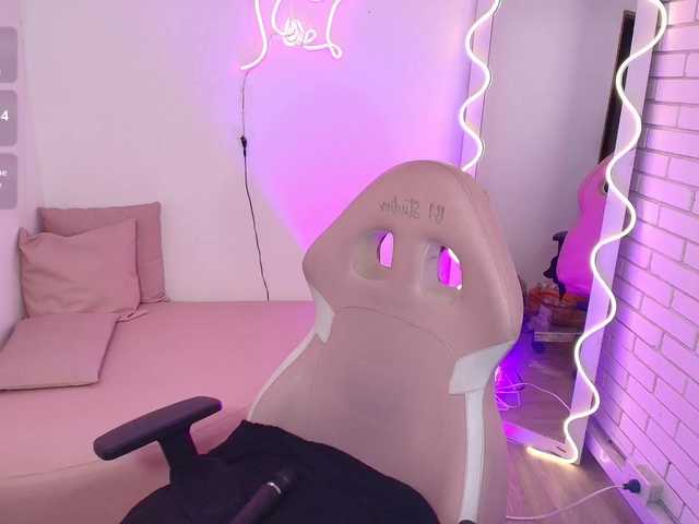 Live sex webcam photo for Vallamour-tay #290492640
