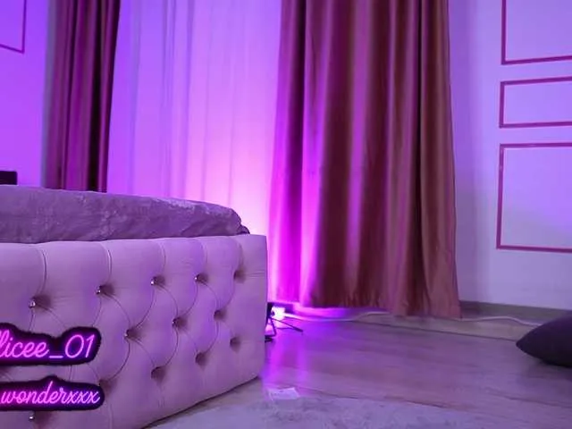 Live sex webcam photo for VanesaSimon #291119733