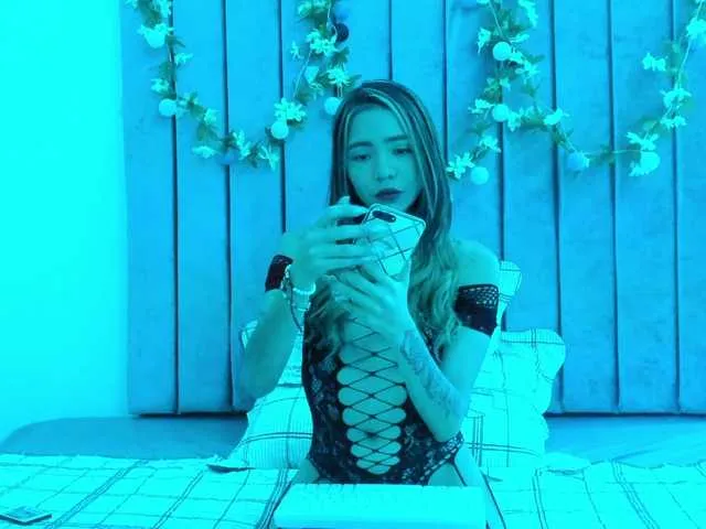 Live sex webcam photo for Vanessa-Kate #273401903