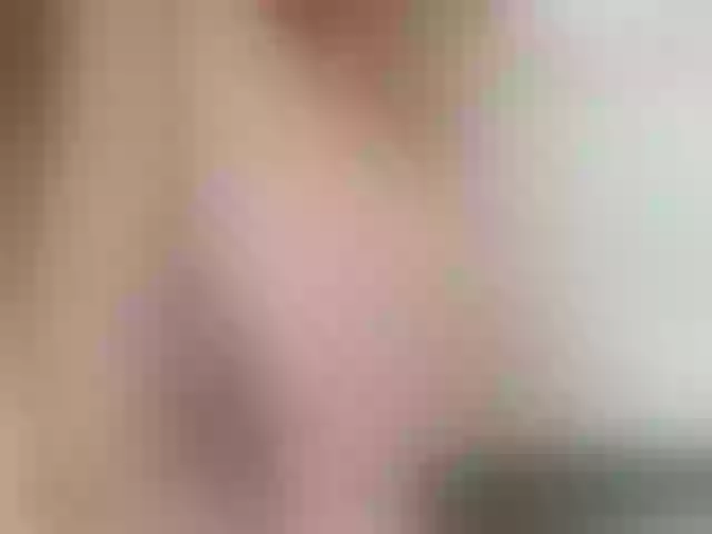 Live sex webcam photo for Vanessa17 #277284602
