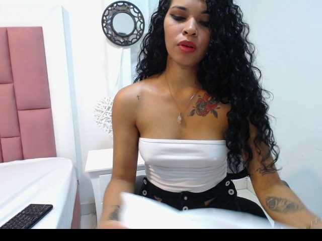 Live sex webcam photo for VanessaGilx #273853740