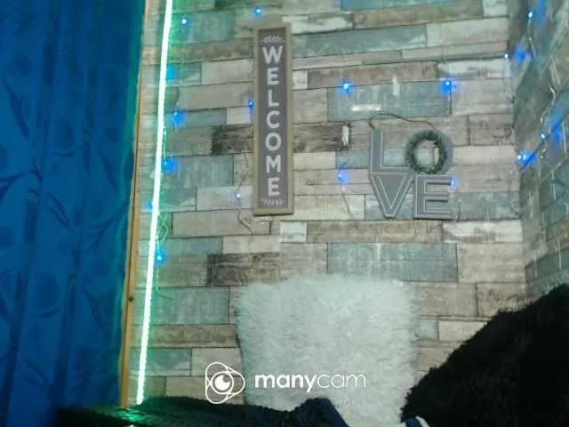 Live sex webcam photo for Vanessasweethot #277632822