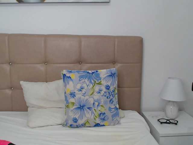 Live sex webcam photo for Vanessavn #273234761