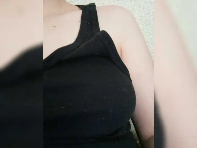 Live sex webcam photo for Vanilinika #292314729