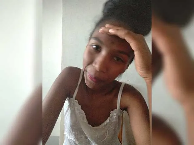 Live sex webcam photo for Vannyhot #276143768