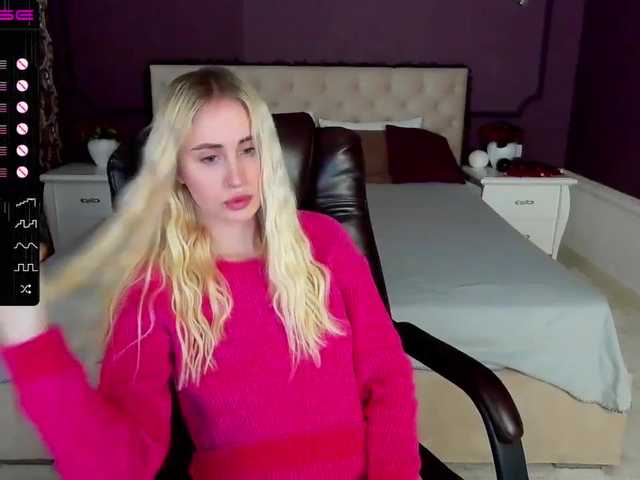 Live sex webcam photo for VarvaraDream #272519663