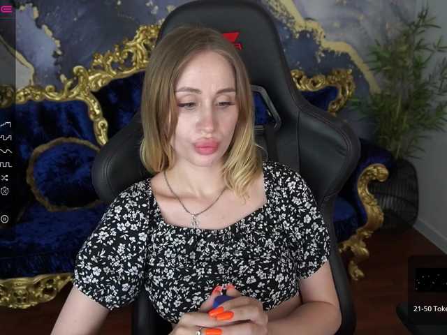 Live sex webcam photo for VarvaraDream #275641874