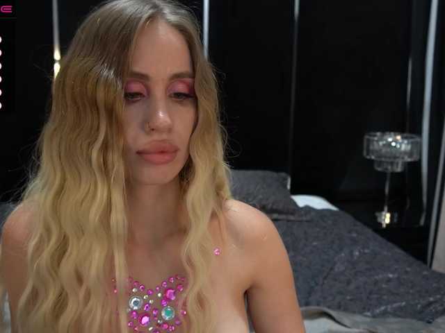 Live sex webcam photo for VarvaraDream #276023642