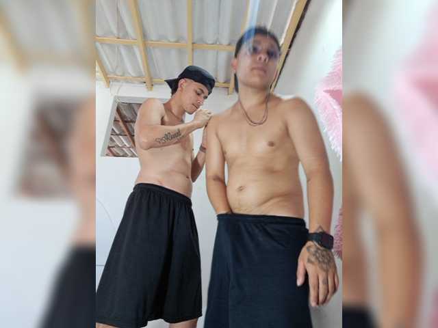 Live sex webcam photo for Vasco9 #277320454