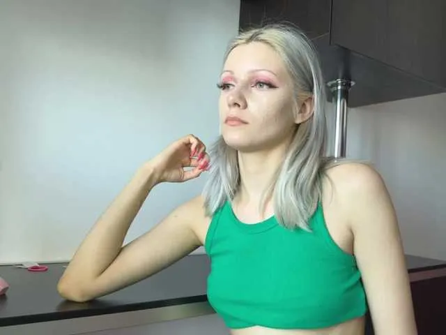 Live sex webcam photo for VasyaSylvia1 #290738587