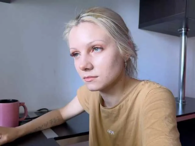 Live sex webcam photo for VasyaSylvia1 #291183573
