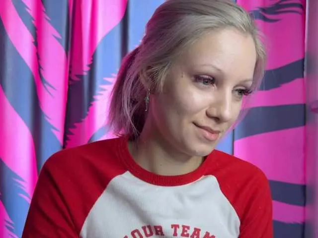 Live sex webcam photo for VasyaSylvia1 #291325414