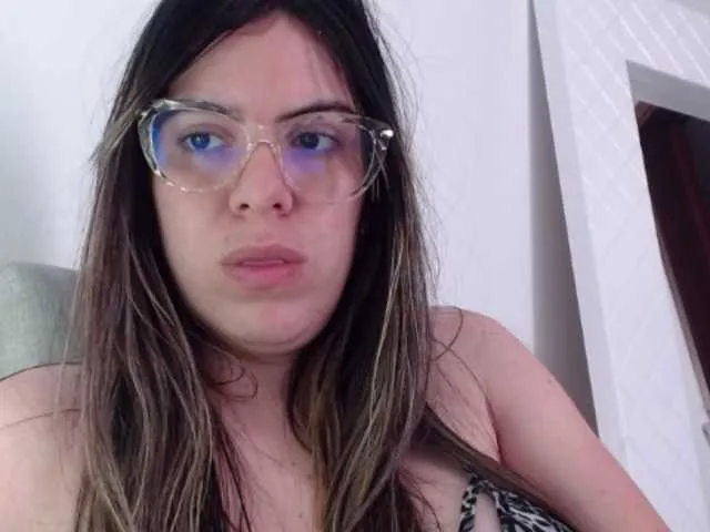 Live sex webcam photo for VeraVersace #273394024