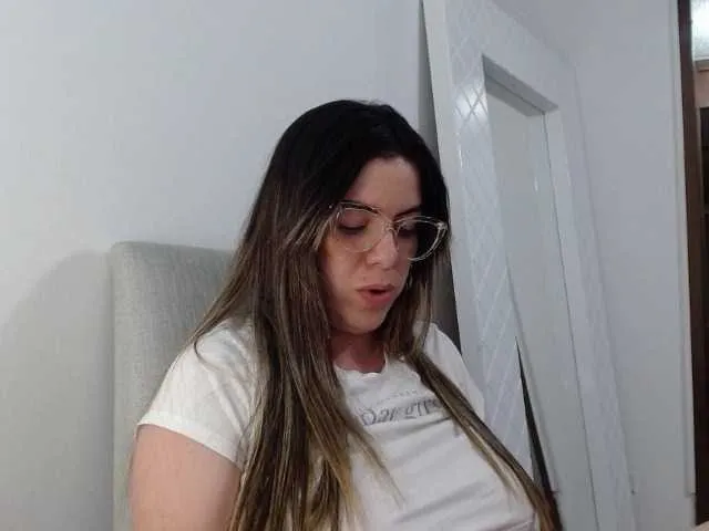 Live sex webcam photo for VeraVersace #273470267