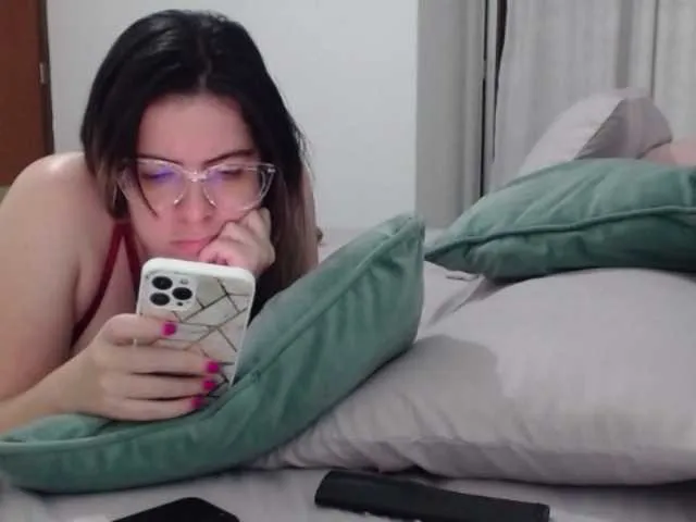 Live sex webcam photo for VeraVersace #273578438