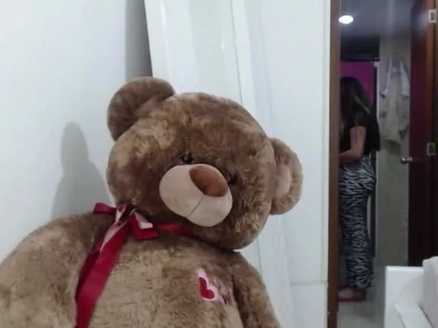 Live sex webcam photo for VeraVersace #274287417