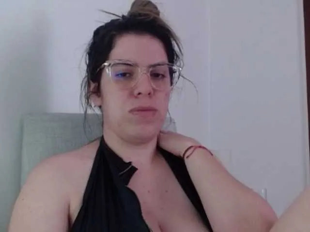 Live sex webcam photo for VeraVersace #274779486