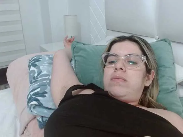 Live sex webcam photo for VeraVersace #275512148