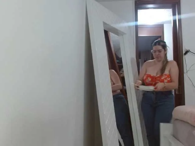 Live sex webcam photo for VeraVersace #275529273