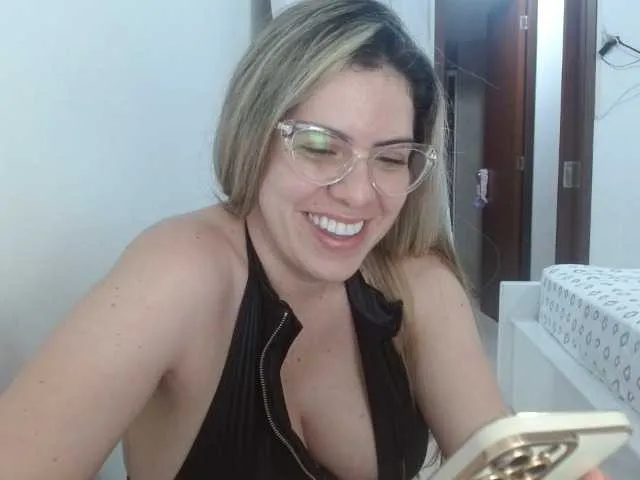 Live sex webcam photo for VeraVersace #275833975