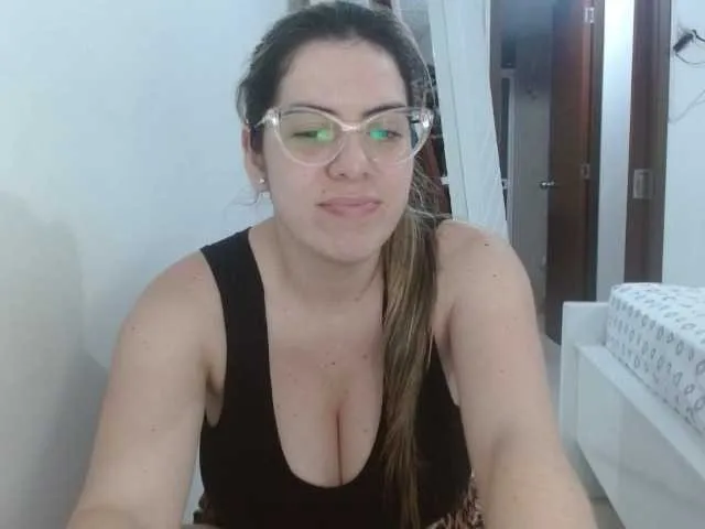 Live sex webcam photo for VeraVersace #275853802