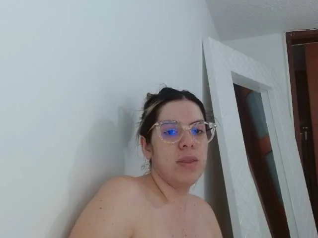 Live sex webcam photo for VeraVersace #276146278