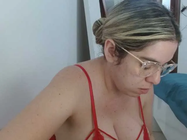Live sex webcam photo for VeraVersace #276299971