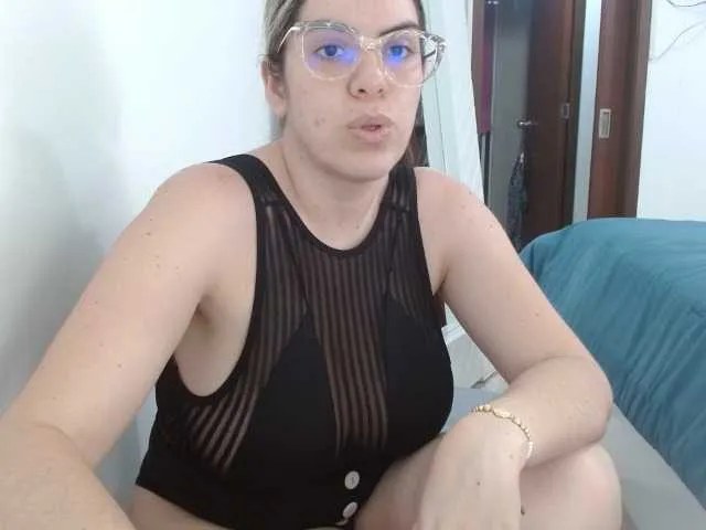 Live sex webcam photo for VeraVersace #276349467