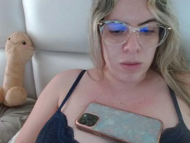 Live sex webcam photo for VeraVersace #276516122