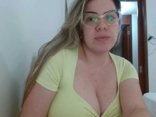 Live sex webcam photo for VeraVersace #276998794