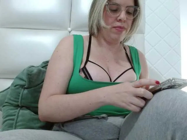 Live sex webcam photo for VeraVersace #290129083