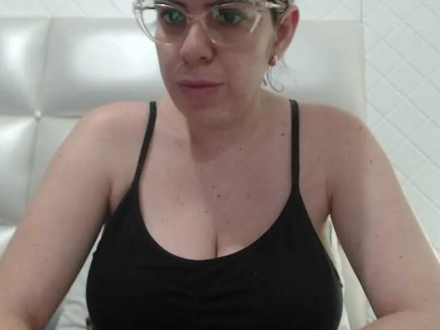 Live sex webcam photo for VeraVersace #290879390