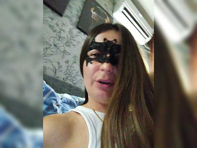 Live sex webcam photo for Veranika7970 #288425301