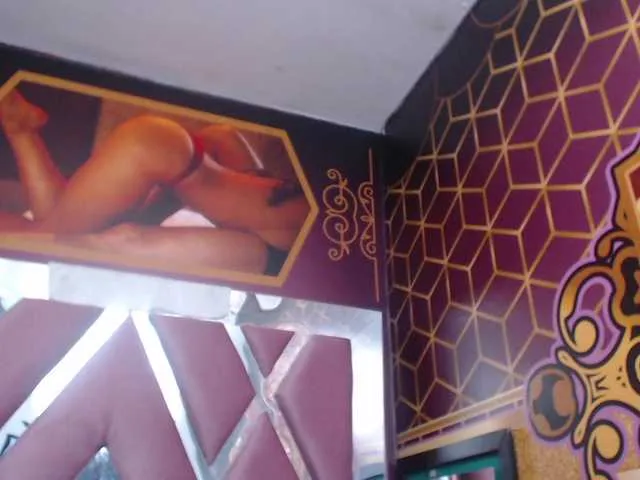 Live sex webcam photo for Vero-Rosse #271878242