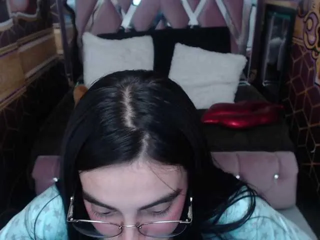 Live sex webcam photo for Vero-Rosse #271990391