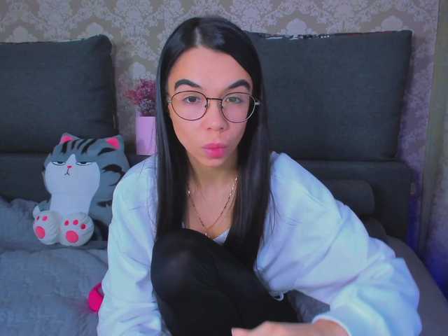 Live sex webcam photo for Vero19nika #271989430