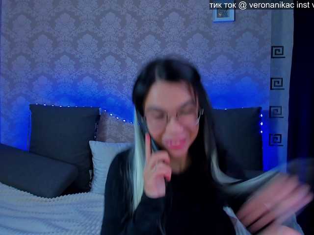 Live sex webcam photo for Vero19nika #273099049