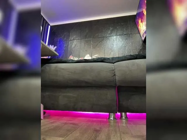 Live sex webcam photo for Vero19nika #290705410