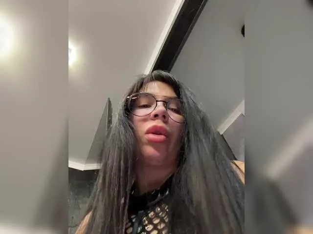 Live sex webcam photo for Vero19nika #291800406