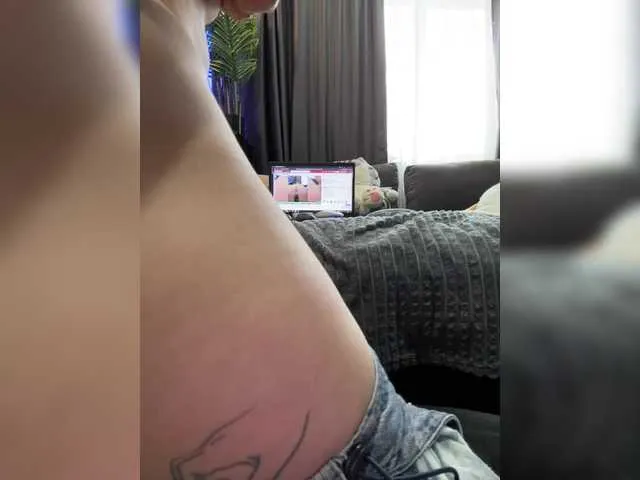 Live sex webcam photo for Vero19nika #292781844