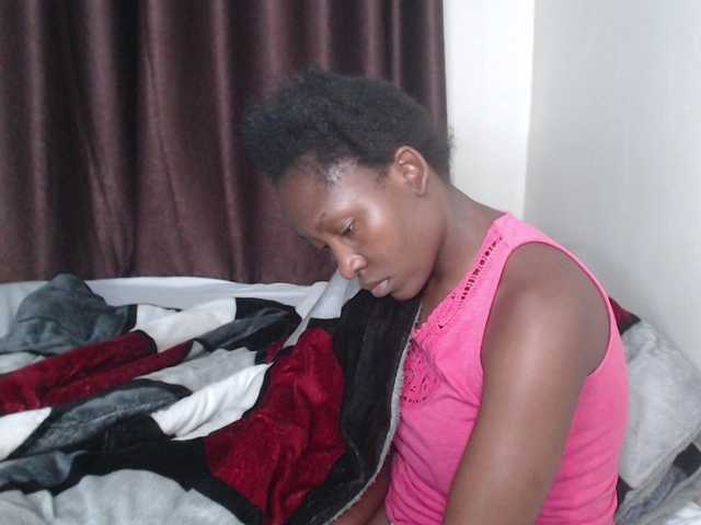 Live sex webcam photo for Veronah #290190806