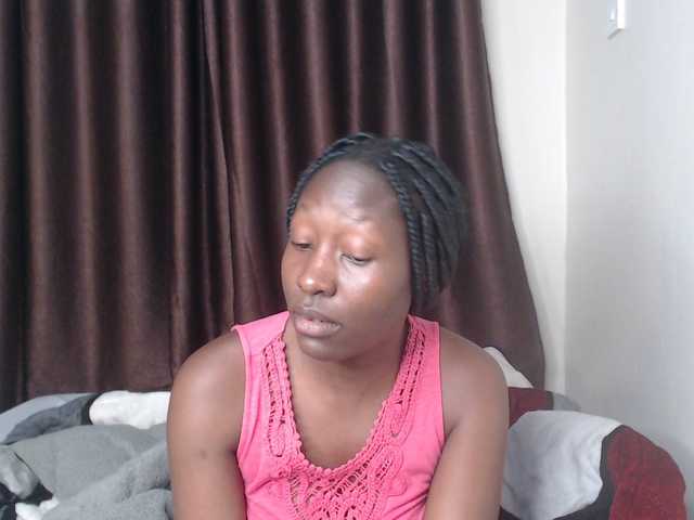 Live sex webcam photo for Veronah #290281680