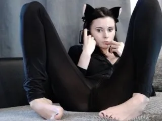 Live sex webcam photo for Veronamoore #140595326