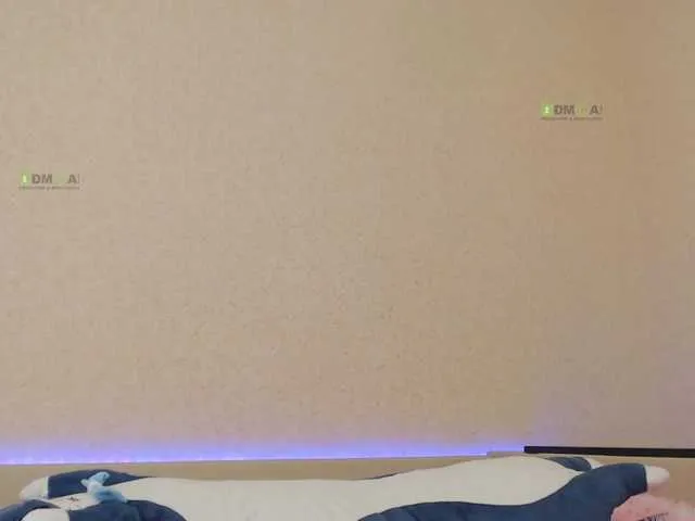 Live sex webcam photo for VeronicaLake #273863437