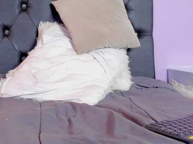 Live sex webcam photo for VeronicaLanz #273743305