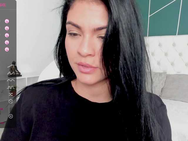 Live sex webcam photo for VeronicaLanz #277086297