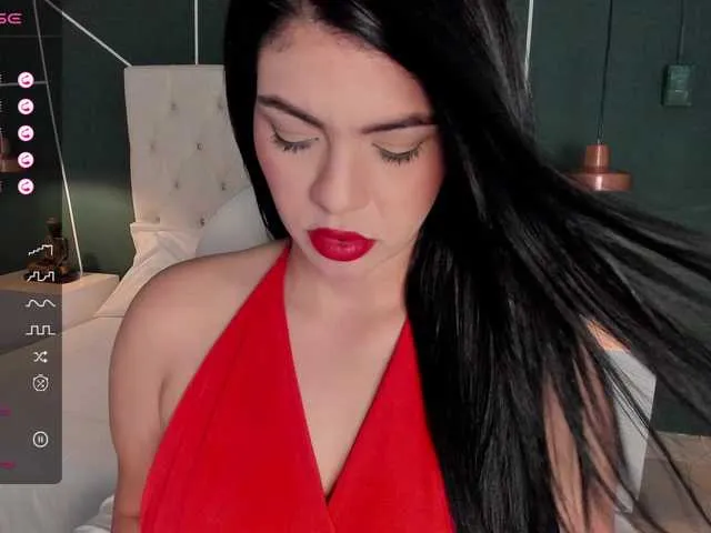 Live sex webcam photo for VeronicaLanz #277830619